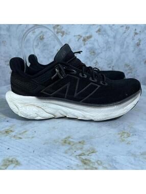 New Balance Fresh Foam 1080v13 Women's Size 8 Running Shoes Black Low Sneakers